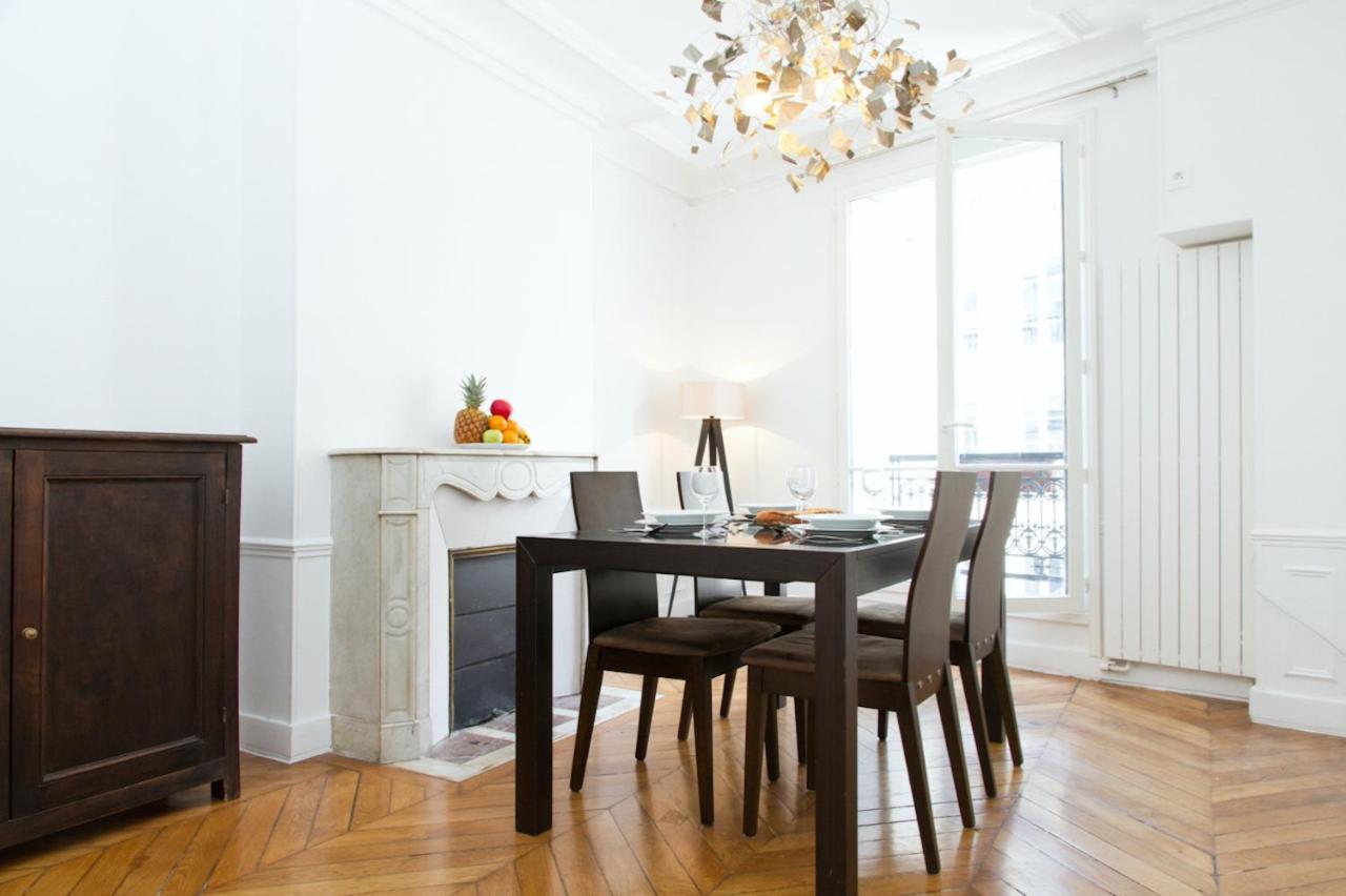 Rue Saint Honore - Louvre City Apartment ปารีส ภายนอก รูปภาพ
